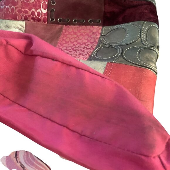 COACH Patchwork Silver Pink Signature Leather Suede F12863 Shoulder Bag + Tag - Picture 9 of 12